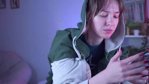 Snapshot of filipinaadams chatting on December 6, 8:15 am cap and Lana  online show from December 6, 8:15 am