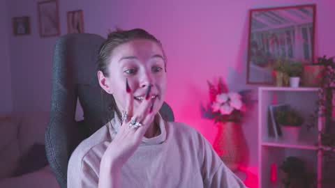 Snapshot of filipinaadams chatting on December 14, 3:04 pm cap and Lana  online show from December 14, 3:04 pm