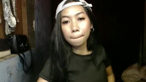 Snapshot of filipinawild_xx chatting on March 24, 8:52 am marife online show from March 24, 8:52 am