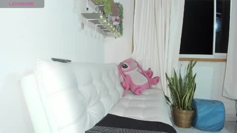 filletatouee online show from May 8, 3:12 am