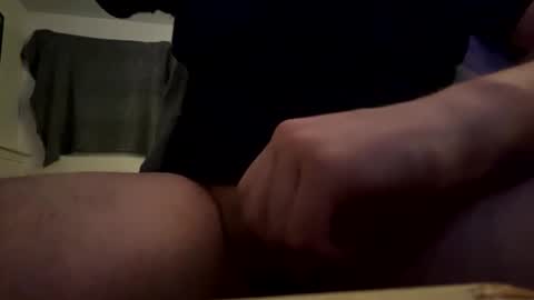 Snapshot of fillherup033 chatting on February 28, 3:37 am fillherup033 online show from February 28, 3:37 am