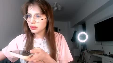 Snapshot of filliana chatting on February 1, 11:03 pm filliana online show from February 1, 11:03 pm