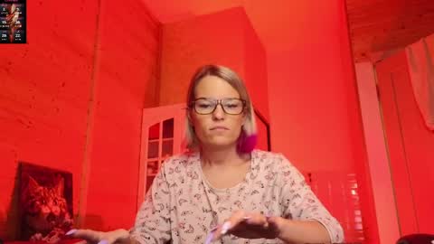 Lady online show from April 3, 3:21 pm