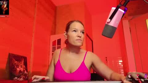 Lady online show from April 22, 7:04 pm