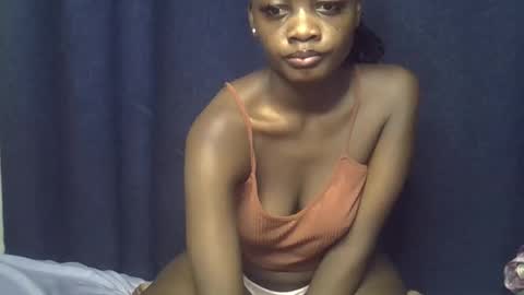 Snapshot of fine_ass24 chatting on April 5, 10:40 pm fine_ass24 online show from April 5, 10:40 pm