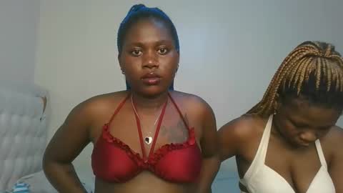 melanie online show from December 4, 1:04 am