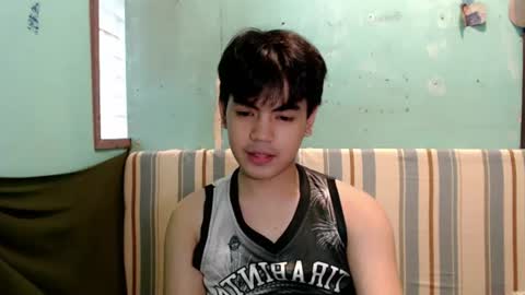 Snapshot of fineshyt_ chatting on August 1, 8:35 am Ero online show from August 1, 8:35 am