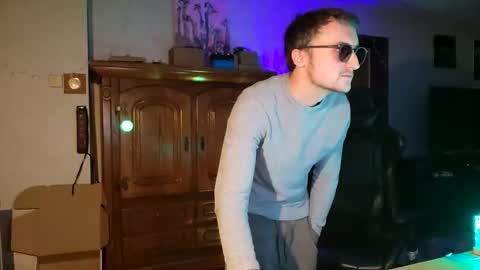 FingerExpert online show from October 10, 7:13 pm