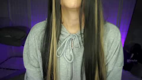 finleyfae online show from February 10, 5:30 pm