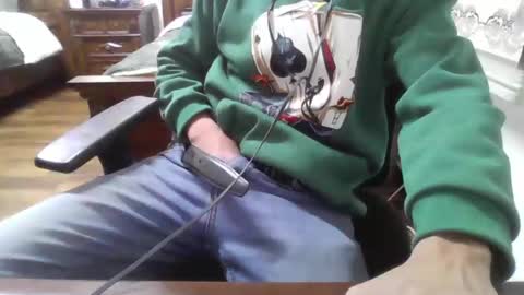 Snapshot of finn00441901094 chatting on January 24, 2:19 pm finn online show from January 24, 2:19 pm