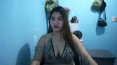 finn ing geer online show from April 12, 12:32 pm