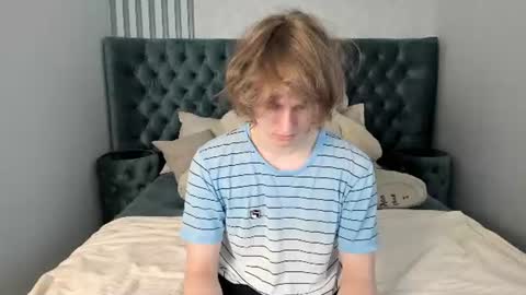 Snapshot of finnbev chatting on June 21, 8:44 pm finnbev online show from June 21, 8:44 pm