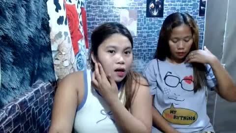Snapshot of fiona_sexy19 chatting on June 21, 10:51 am fiona_sexy19 online show from June 21, 10:51 am