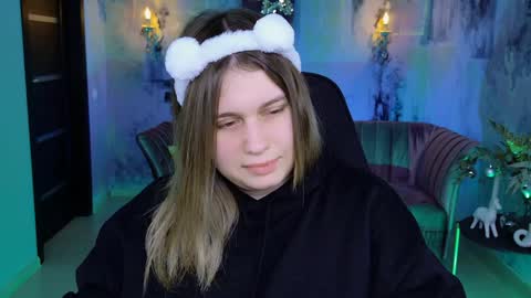 Snapshot of fioramarmoris chatting on January 4, 11:11 am fiora online show from January 4, 11:11 am