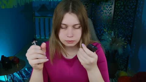 Snapshot of fioramarmoris chatting on January 8, 5:05 am fiora online show from January 8, 5:05 am