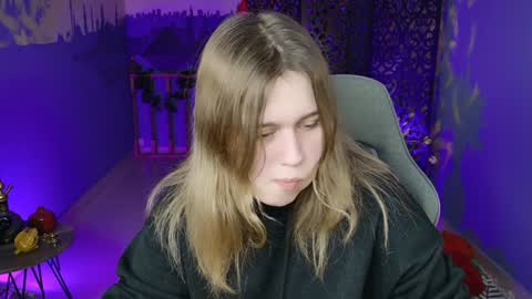 Snapshot of fioramarmoris chatting on January 17, 9:06 am fiora online show from January 17, 9:06 am