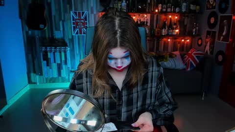 Snapshot of fioramarmoris chatting on January 18, 9:13 am fiora online show from January 18, 9:13 am