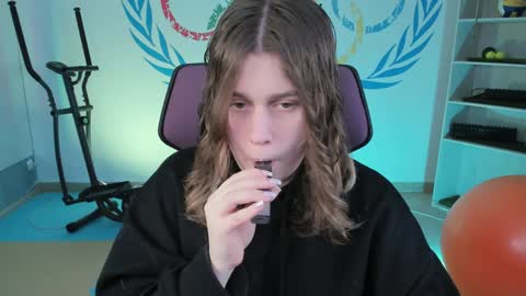 Snapshot of fioramarmoris chatting on January 24, 9:06 am fiora online show from January 24, 9:06 am