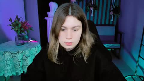 Snapshot of fioramarmoris chatting on January 25, 8:21 am fiora online show from January 25, 8:21 am