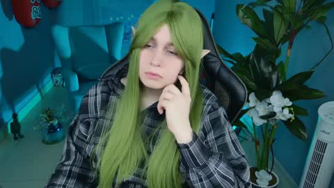 Snapshot of fioramarmoris chatting on January 30, 4:24 pm fiora online show from January 30, 4:24 pm