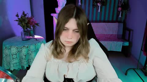 Snapshot of fioramarmoris chatting on January 31, 3:22 pm fiora online show from January 31, 3:22 pm