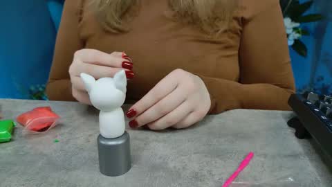 Snapshot of fioramarmoris chatting on February 16, 2:43 pm fiora online show from February 16, 2:43 pm