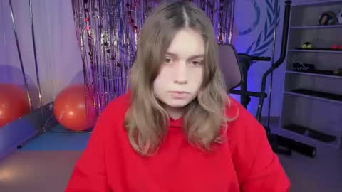 Snapshot of fioramarmoris chatting on February 21, 9:45 am fiora online show from February 21, 9:45 am