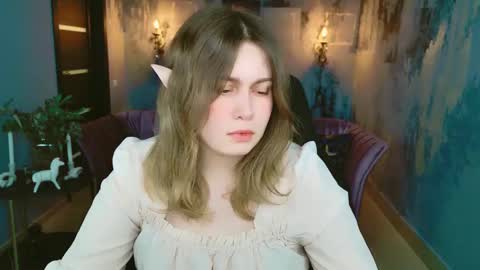 Snapshot of fioramarmoris chatting on February 23, 11:22 am fiora online show from February 23, 11:22 am