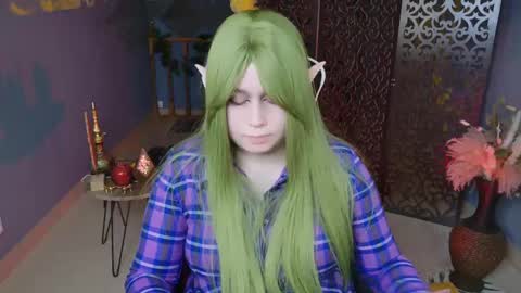 Snapshot of fioramarmoris chatting on March 9, 2:32 pm fiora online show from March 9, 2:32 pm