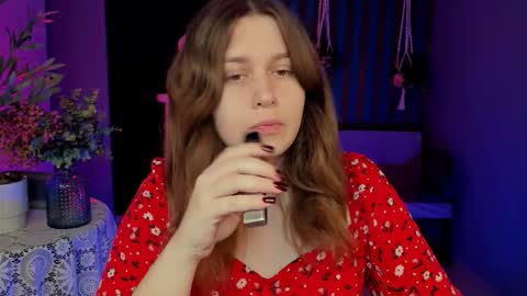 Snapshot of fioramarmoris chatting on September 19, 5:20 am fiora online show from September 19, 5:20 am