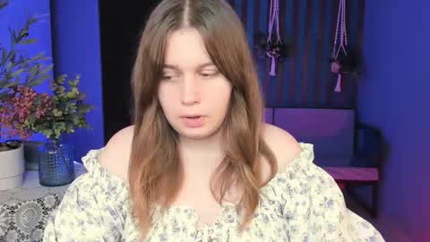 Snapshot of fioramarmoris chatting on September 20, 9:54 am fiora online show from September 20, 9:54 am