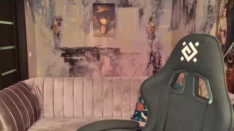 Snapshot of fioramarmoris chatting on October 24, 6:21 am fiora online show from October 24, 6:21 am