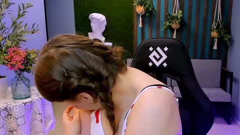 Snapshot of fioramarmoris chatting on November 20, 3:01 pm fiora online show from November 20, 3:01 pm