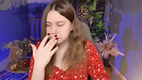 fiora online show from December 18, 5:13 am