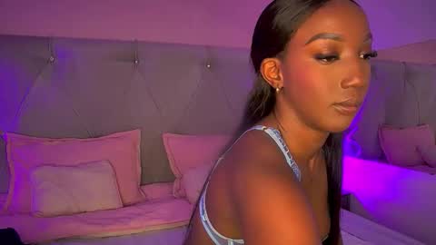 Fiorela Lenin  online show from April 22, 6:09 pm