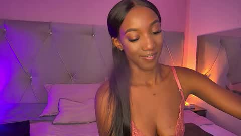 Snapshot of fiorelalenin chatting on May 13, 5:43 pm Fiorela Lenin online show from May 13, 5:43 pm