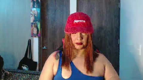fiorelinda85 online show from July 5, 5:47 am
