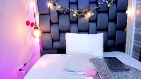 Fio  online show from April 22, 7:55 am