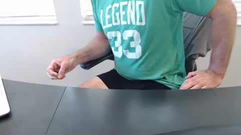 USAUSA online show from April 21, 12:55 pm