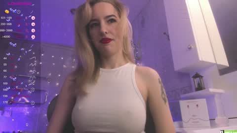 Snapshot of fire_moth chatting on December 28, 4:41 am Bellatrix online show from December 28, 4:41 am