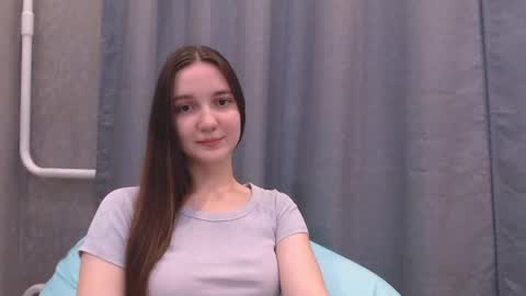 fireflies_fly_ online show from January 26, 4:41 pm