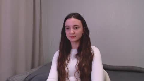 fireflies_fly_ online show from March 12, 7:06 pm