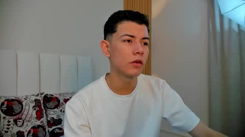 Snapshot of fireguy_99 chatting on December 3, 12:47 pm Nicolas online show from December 3, 12:47 pm