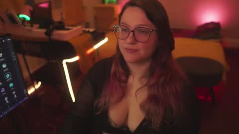 Lio Roxy online show from February 13, 5:14 am