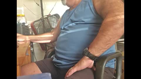 Snapshot of fishism21cb2 chatting on September 23, 12:57 am fishism21cb2 online show from September 23, 12:57 am