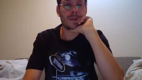 Snapshot of fit__will chatting on December 15, 1:04 pm fit__will online show from December 15, 1:04 pm