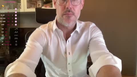 Snapshot of fit_rubinho chatting on December 5, 12:44 pm Rubn online show from December 5, 12:44 pm