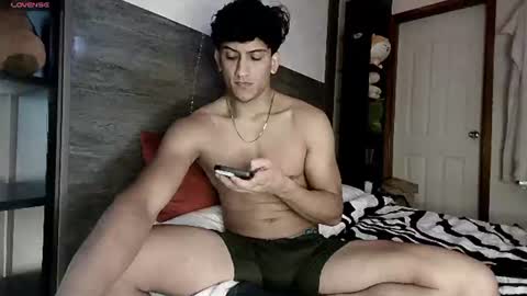 Snapshot of fitboy_cris chatting on June 20, 3:09 am Cristopher Sly online show from June 20, 3:09 am