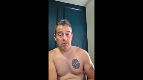 FitDaddy online show from April 26, 9:45 pm