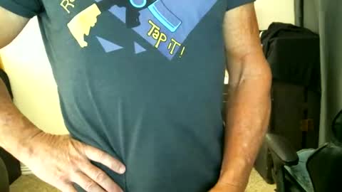 fitguy40 online show from November 13, 7:57 pm